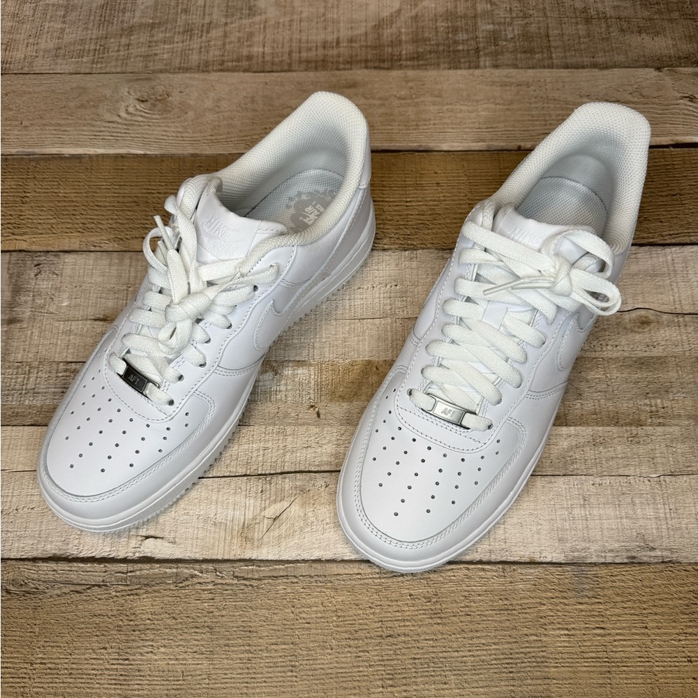 NWT Nike Air Force 1 ‘07 White Women’s 10.5/Men’s 9